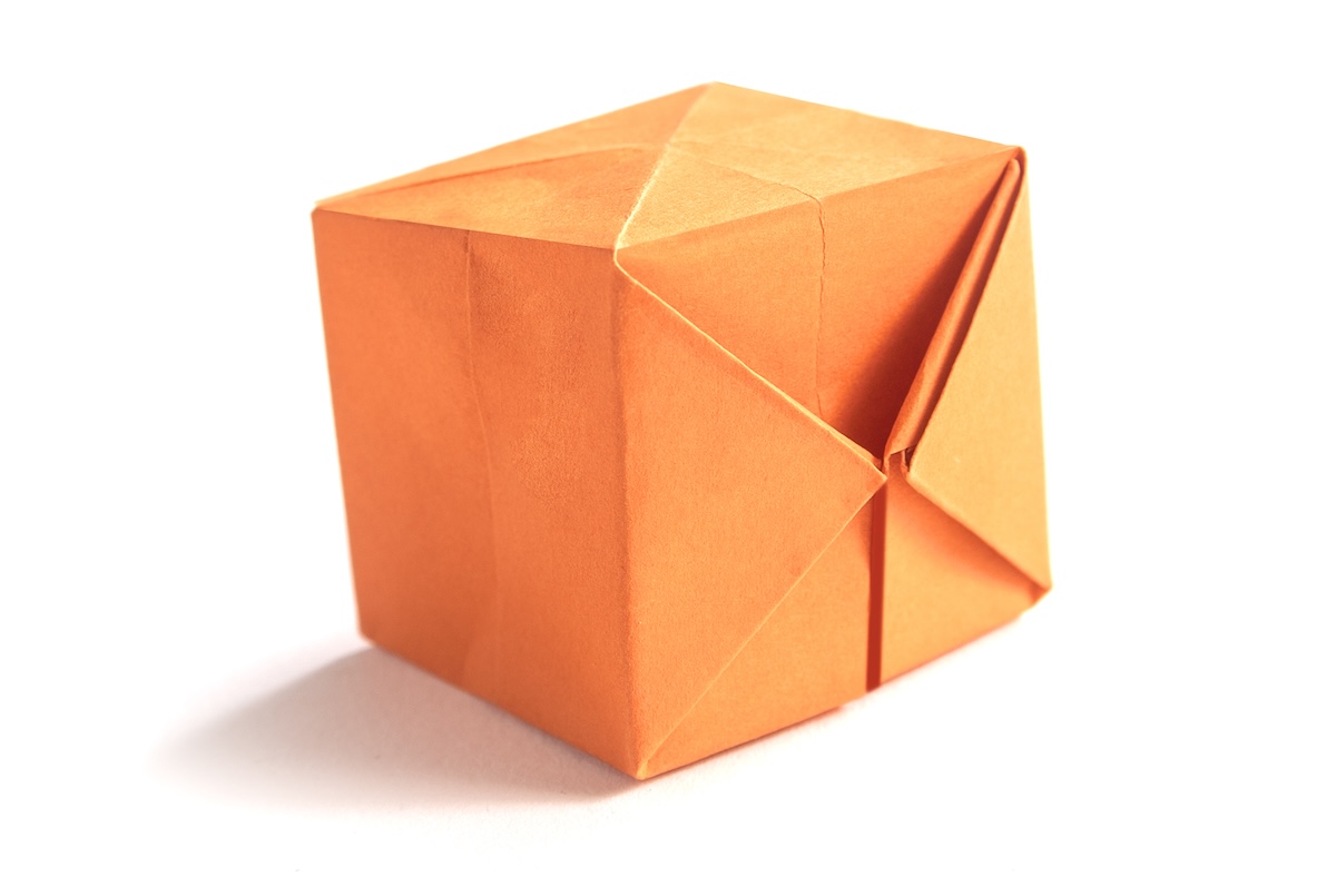 origami paper cube